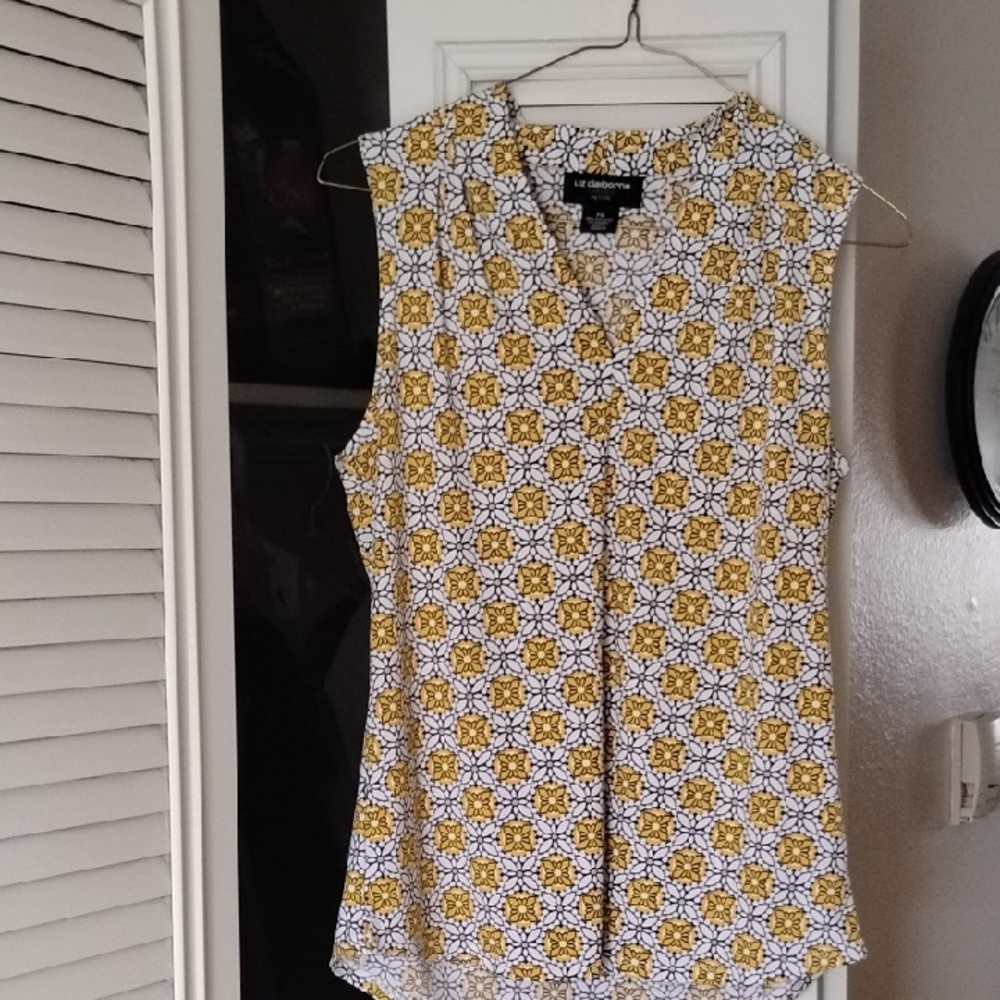 Liz Claiborne Yellow and White Sleeveless Geometric Print Top